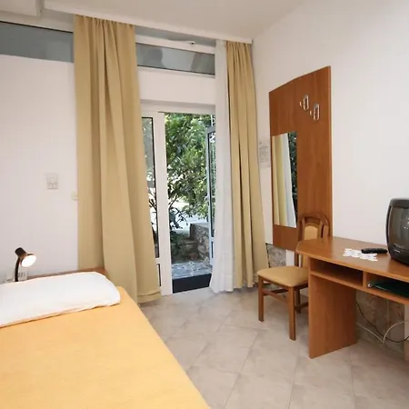 Twin Starigrad 3333i Starigrad Paklenica